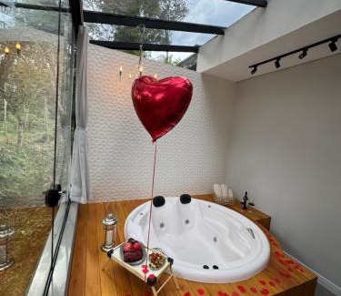 Carniel House | Loft com Piscina Privativa