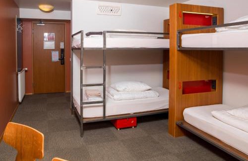 Downtown Hostel | Loft - HI Eco Hostel