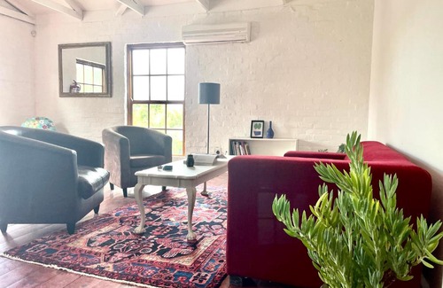 Hermanus City-Centre Apartment | Loft On Long