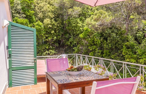 Quercianella Apartment | Loft Sea View With Terrace in Quercianella!