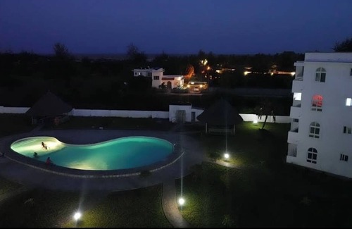 Malindi Apartment | Loft Serene Pool Beach Apartment