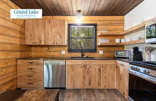 Eucha Cabin | Log Cabin on Disney - Boat ramp & dock nearby