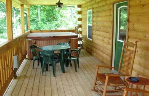 Whittier Cabin | Log Cabin Rental w/Hot Tub, Views near Harrahs Casino, Cherokee & Bryson City NC