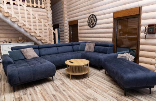 Brckovljani Villa | Log House