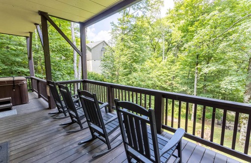 Linville Ridge Cabin | Log-Style Getaway in the Woods