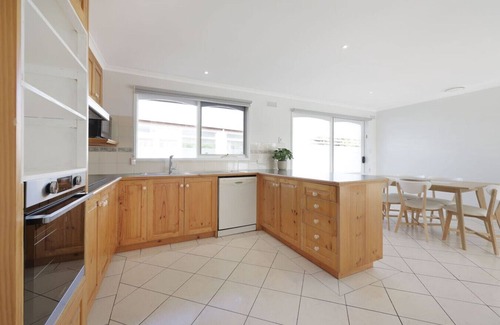 Warrnambool Apartment | Logans Beach Apartments - The Beach House