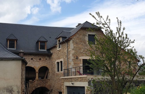 Saint-Come-d'Olt House | Logement Indépendant Dans Corps de Ferme