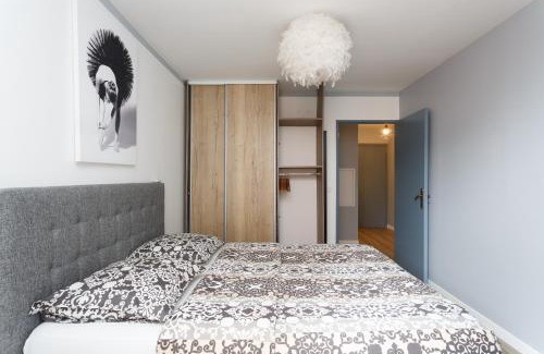 Argenteuil Apartment | Logement raffiné, parfait pour courts ou longs séjours