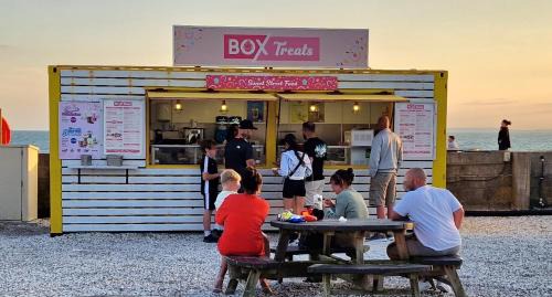 Selsey Resort | Loire, pet friendly Caravan, West Sands Holiday Park, Selsey