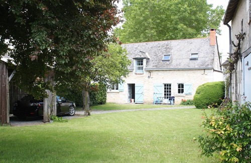 Vernoil-le-Fourrier Cottage | Loire Valley cottage near Saumur, peaceful but close to village amenities.