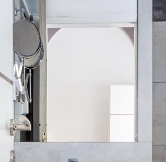 Fira Apartment | Loizos Stylish Residences