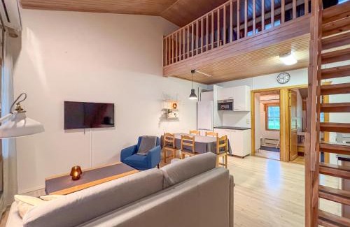 Rukatunturi Apartment | Lomakivakka - Roomy 2BD & loft by the lake, free wifi and sauna