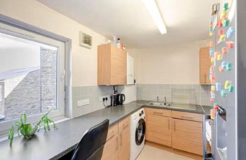 West Norwood House | London Home With A Beautiful View - Private Room