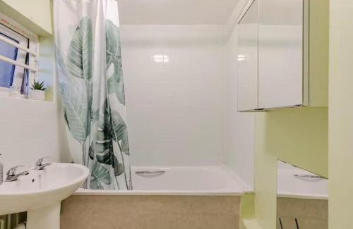 West Norwood House | London Home With A Beautiful View - Private Room