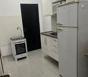 Monte Castelo Apartment | London Victoria Cond 2
