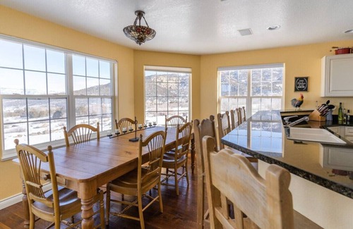 Mesa Ski Chalet | Lone Eagle Cabin