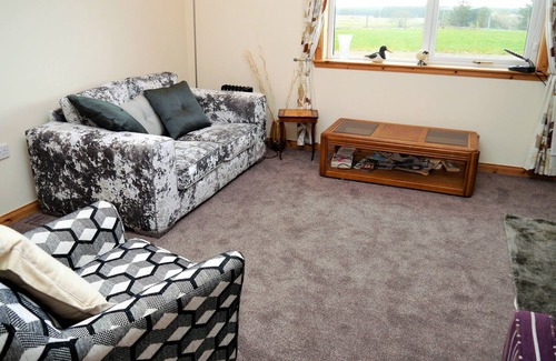 Spittal Cottage | Loneacre - a bungalow that sleeps 4 guests in 2 bedrooms
