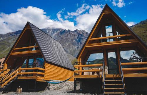 Stepantsminda Ski Chalet | Lonely Mountain