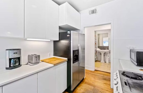 Alamitos Beach Condo | Long Beach Condo Home -Minutes Walk To The Beach