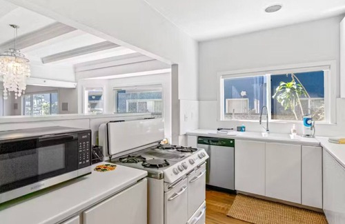 Alamitos Beach Condo | Long Beach Condo Home -Minutes Walk To The Beach