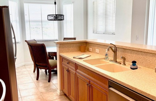 Biggar Condo | Long lake sunset views