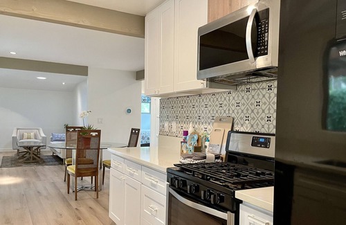 South Arroyo House | Long Term Stays at Modern 3 Bedroom House