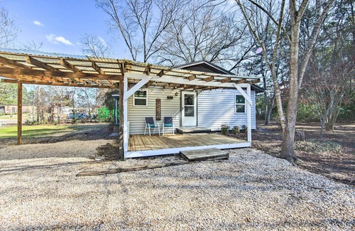 Longview House | Longview Vacation Rental Home: 4 Mi to Dtwn