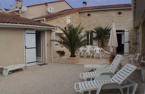 Queyrac House | Look inside, it is really worth, ideally up to 3 family German cleanliness
