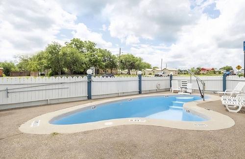 Three Rivers House | Look No Further! 2 Convenient Units, Free Parking, Pet-Friendly, Pool!