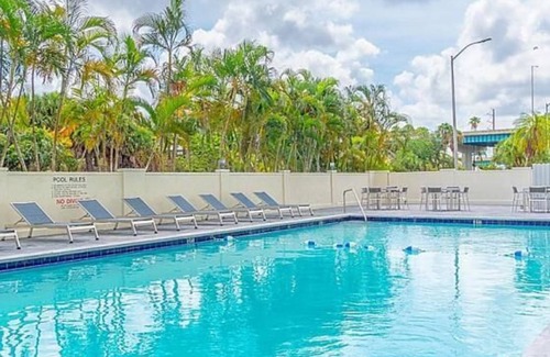 Miami Springs Hotel | Look No Further! 3 Classy Units, On-site Pool, Short Drive to Marlins Park!