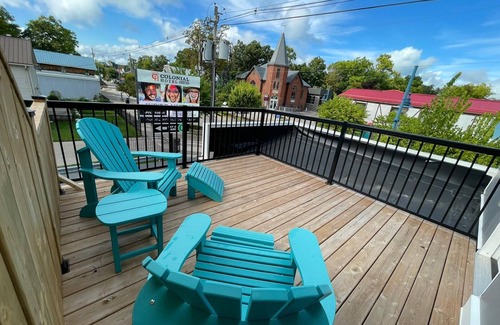 Grand Bend Apartment | Looking for the best weekend? 5 min to THE Grand bend beach! Family and couples!