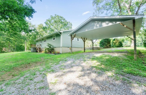 Rising Fawn House | Lookout Mountain home located 5 minutes from Cloudland Canyon State Park.