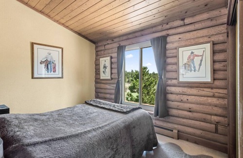 Mount Vernon Cabin | Lookout Mountain, Log cabin Golden, Wedding venue, Red Rock concerts, skiing