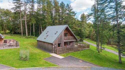 Newton Stewart Ski Chalet | Lord Galloway 31 with Hot Tub