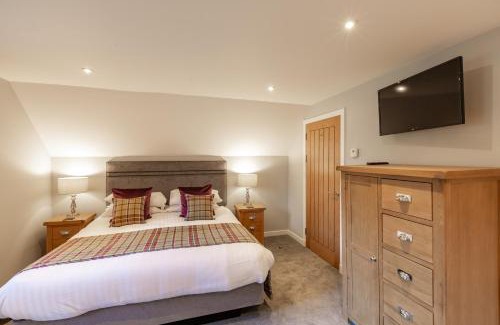 Newton Stewart Ski Chalet | Lord Galloway 39 with Hot Tub