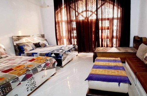 Mathura Hotel | Lord Krishna Home Stay Mathura