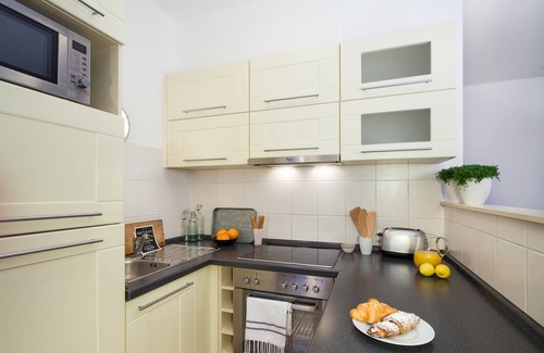 Terezvaros Apartment | Lord Residence