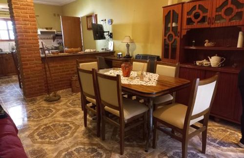 Lobos House | Los Abuelos