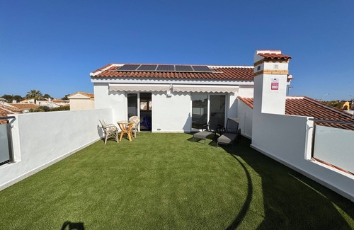 Los Alcazares Villa | Los Alcázares- Detached Villa, Private Swimming Pool, 500m from Beach .