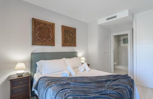 Ayamonte Apartment | Los Camaleones by Ĥ- Playa de los Haraganes HLCH3103
