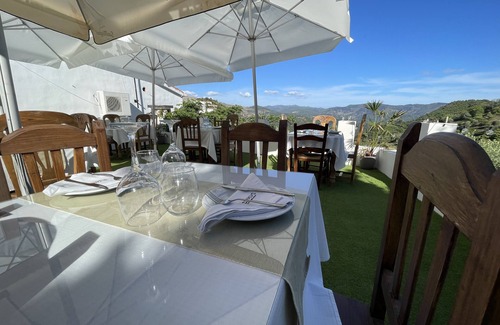 Atajate Apartment | LOS PILAREJOS ACCOMMODATIONS /Apartment - Ground Floor
