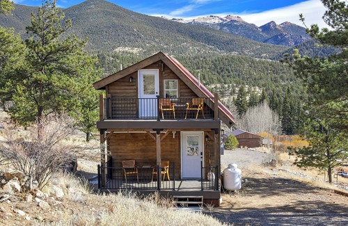 Lake George Cabin | Lost Creek Wilderness Cabin at Bison Peak Lodge, a Mountain Wilderness Lodge