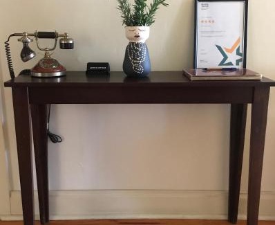 Broken Hill House | Lotte's Cottage