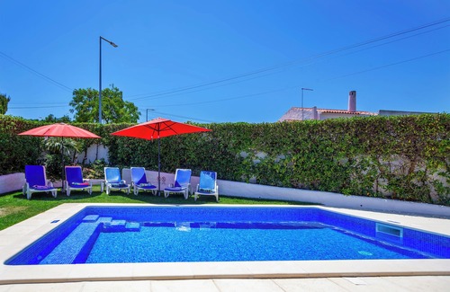 Areias de Sao Joao Villa | LOTUS VILLA, PRAIA DA OURA - ALBUFEIRA.