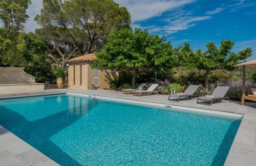 Cotignac Hotel | LOU CALEN
