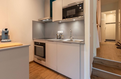 Peyragudes Apartment | Loudenvielle Centre, Rated 3 star, with terrace, 4/6 pers FIBRE WIFI NETFLIX