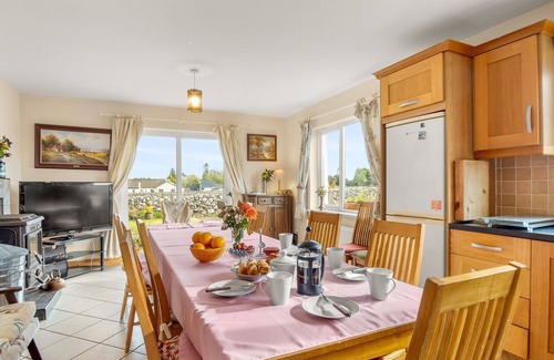 Neale Ski Chalet | Lough Mask Fishing Lodge - Ideal for groups