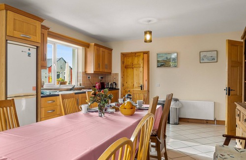 Neale Ski Chalet | Lough Mask Fishing Lodge - Ideal for groups