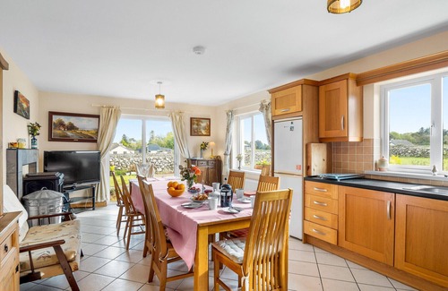 Neale Ski Chalet | Lough Mask Fishing Lodge - Ideal for groups
