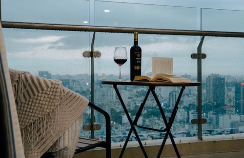 District 4 Apartment | Louisa The Gold View Apartment